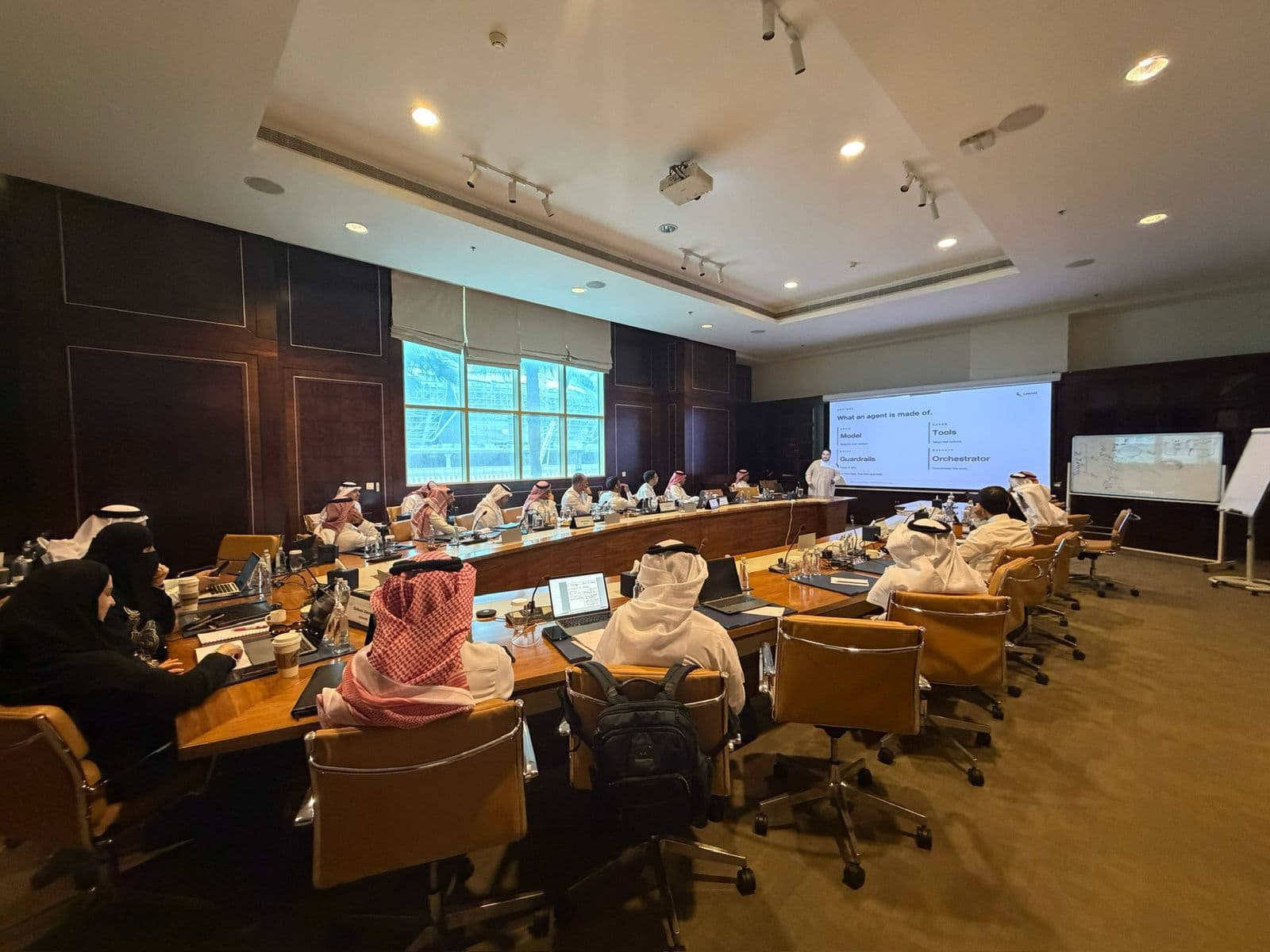 جلسة "وكلاء الذكاء الاصطناعي للأعمال" مع طلبة EMBA في جامعة الملك فهد للبترول والمعادن 2
